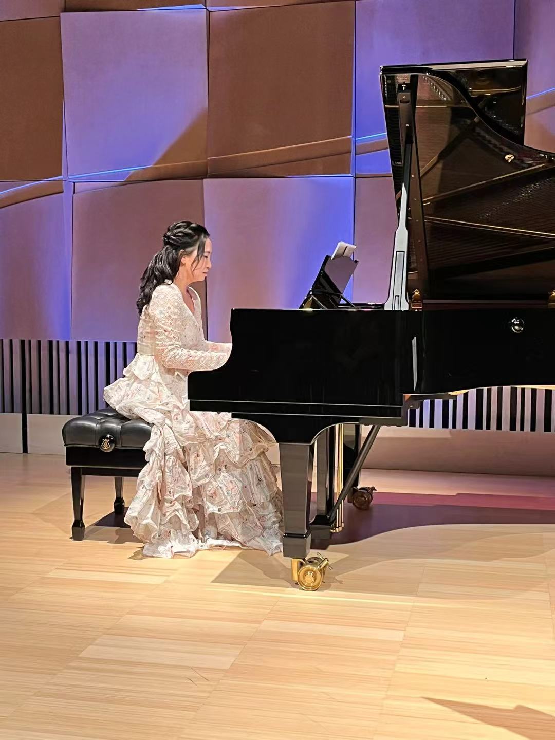 Pianist Lili Liu
